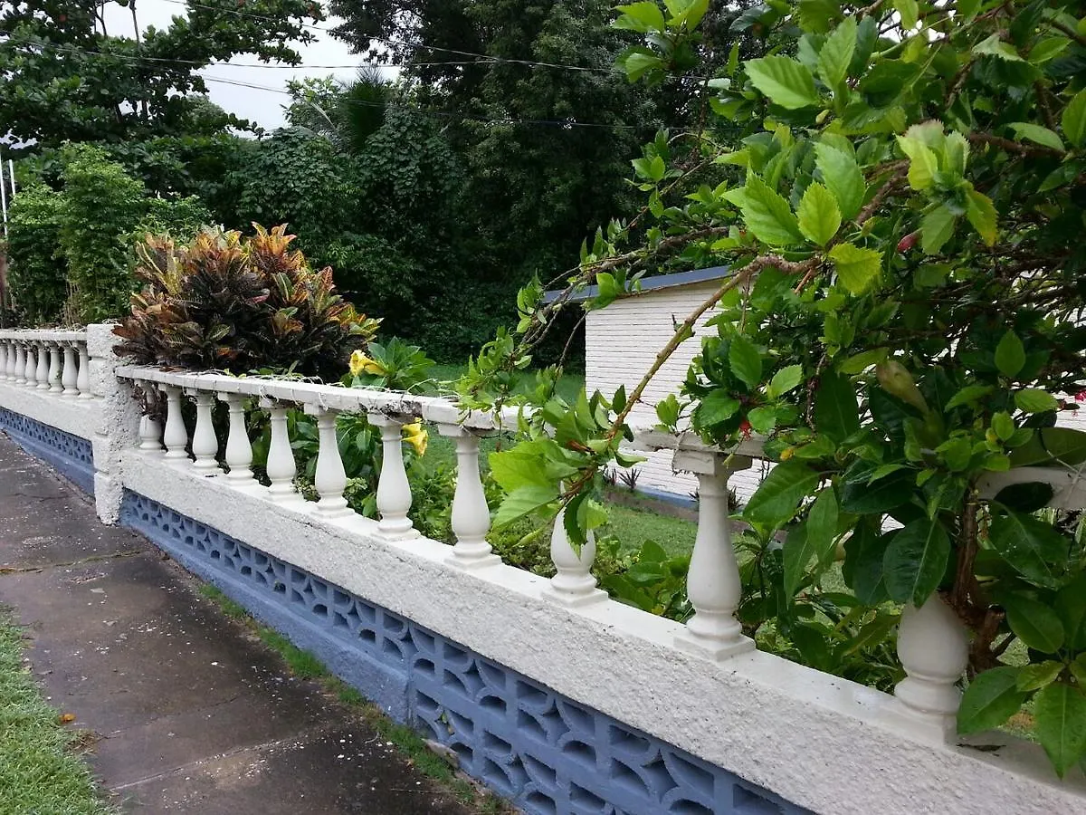 Saltaire Bungalow Rose Hall 10 Mins Hike To Beach Montego Bay 0*,  Jamaica